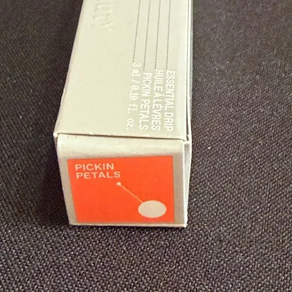 🌻 REM Essential Drip Lip Oil - Pickin Petals New FullSz